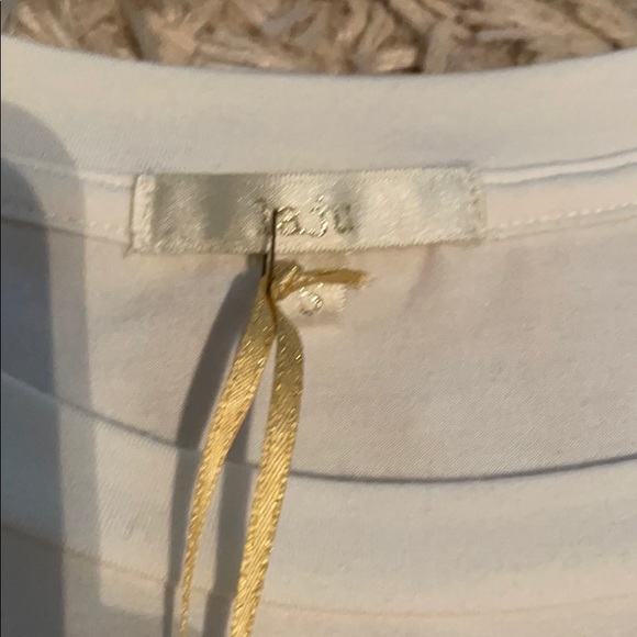 NWT Laju White Top - Picture 3 of 5